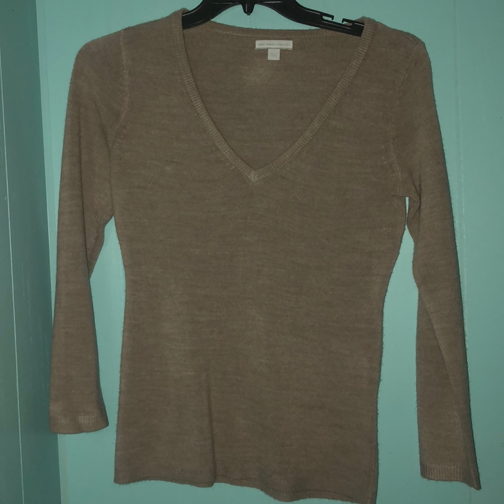 New York and company sweater